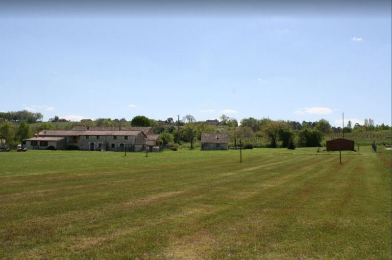photo 9 Owner direct vacation rental Bergerac gite Aquitaine Dordogne View of the property from outside