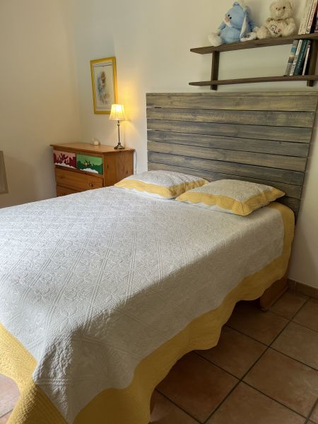 photo 7 Owner direct vacation rental Isle sur la Sorgue maison Provence-Alpes-Cte d'Azur Vaucluse bedroom 1