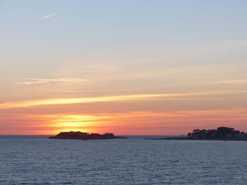 photo 2 Owner direct vacation rental Bandol studio Provence-Alpes-Cte d'Azur Var View from the balcony