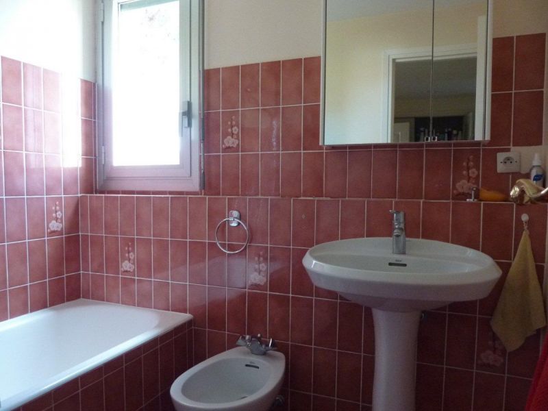 photo 4 Owner direct vacation rental Boulouris appartement Provence-Alpes-Cte d'Azur Var bathroom