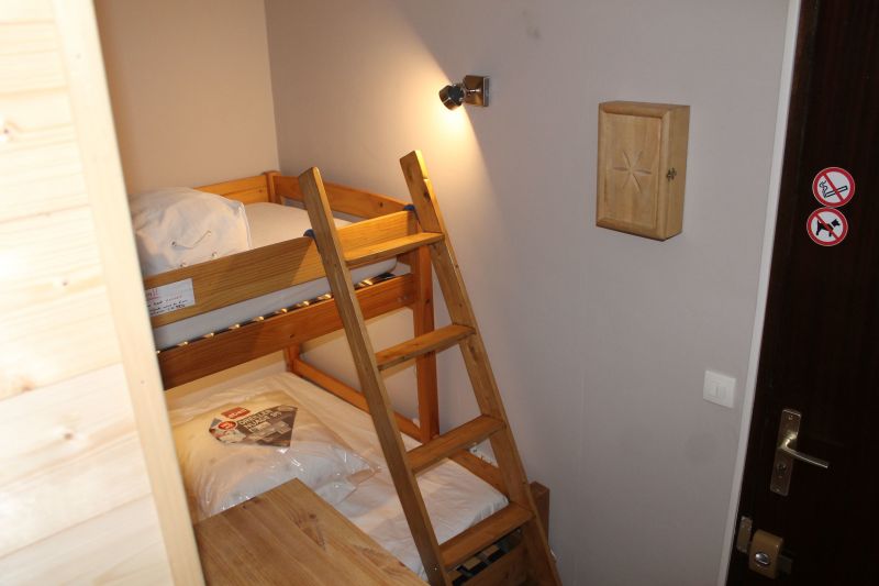 photo 8 Owner direct vacation rental Les 2 Alpes appartement Rhone-Alps Isre Open sleeping nook