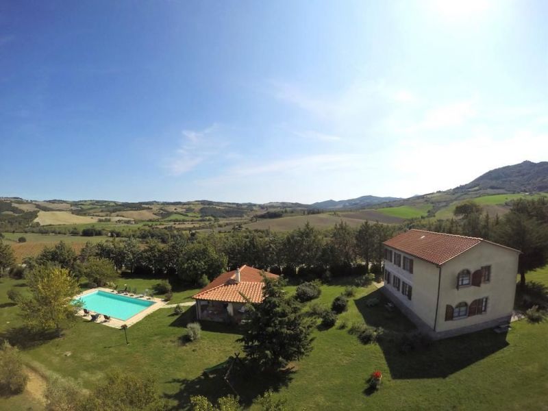 photo 5 Owner direct vacation rental Volterra gite Tuscany Pisa Province View of the property from outside