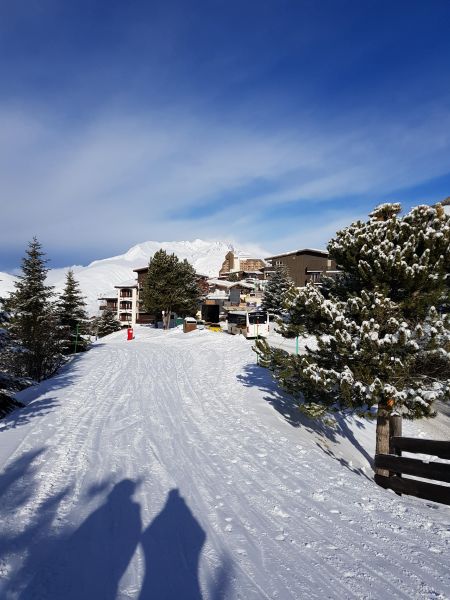 photo 10 Owner direct vacation rental Les 2 Alpes appartement Rhone-Alps Isre View of the property from outside