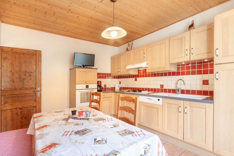 photo 2 Owner direct vacation rental Morzine appartement Rhone-Alps Haute-Savoie Separate kitchen