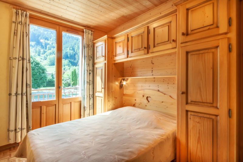 photo 4 Owner direct vacation rental Morzine appartement Rhone-Alps Haute-Savoie bedroom 1