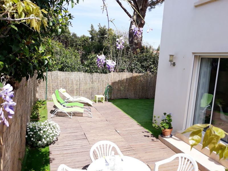 photo 10 Owner direct vacation rental Saint Cyr sur Mer appartement Provence-Alpes-Cte d'Azur Var Garden