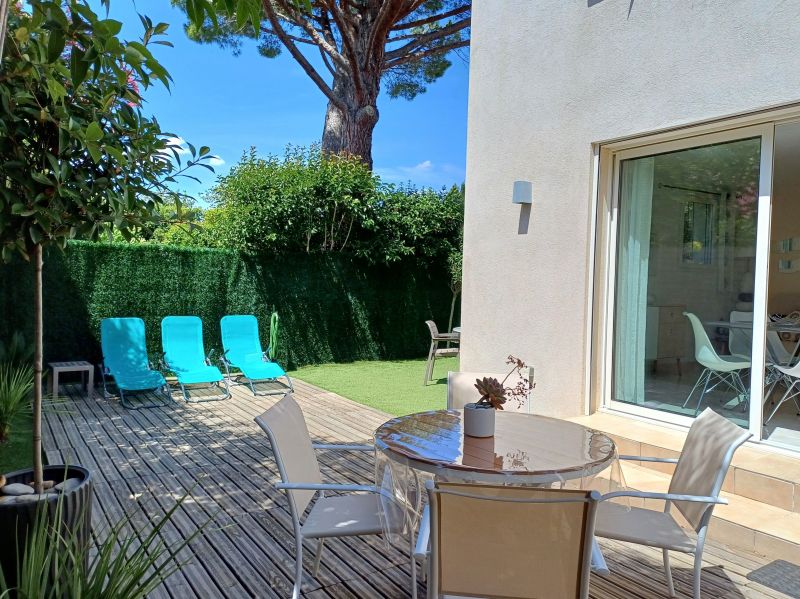 photo 19 Owner direct vacation rental Saint Cyr sur Mer appartement Provence-Alpes-Cte d'Azur Var Garden