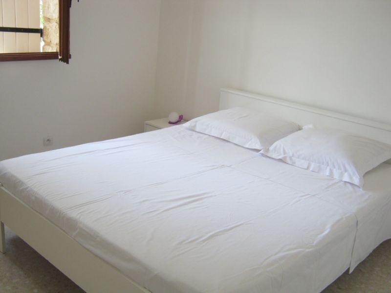 photo 7 Owner direct vacation rental Carpentras villa Provence-Alpes-Cte d'Azur Vaucluse bedroom 1