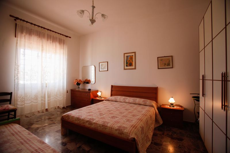 photo 11 Owner direct vacation rental Gallipoli troglodyte Puglia Lecce Province bedroom 2