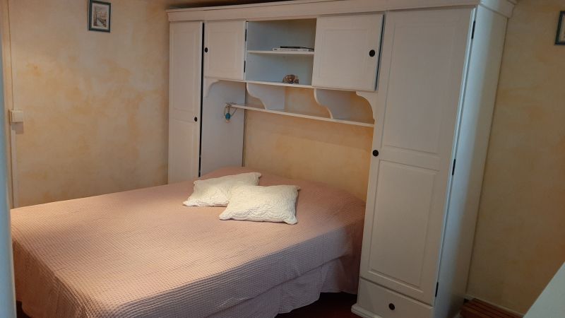 photo 3 Owner direct vacation rental Saint Cyr sur Mer appartement Provence-Alpes-Cte d'Azur Var bedroom