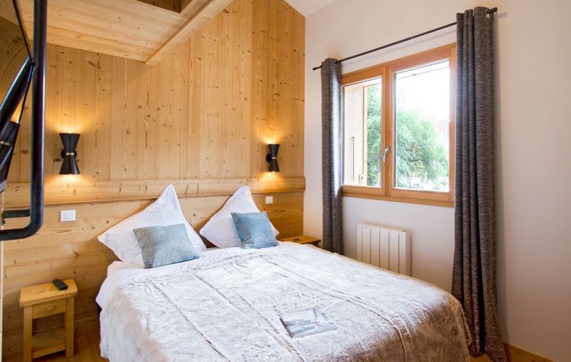 photo 10 Owner direct vacation rental Les 2 Alpes chalet Rhone-Alps Isre bedroom 3