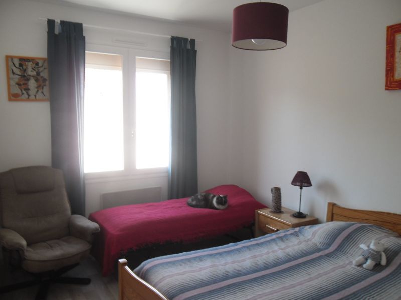 photo 12 Owner direct vacation rental Royan appartement Poitou-Charentes Charente-Maritime bedroom 2