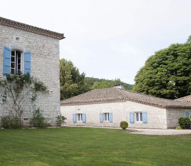 photo 2 Owner direct vacation rental Lauzerte gite Midi-Pyrnes Tarn et Garonne View of the property from outside