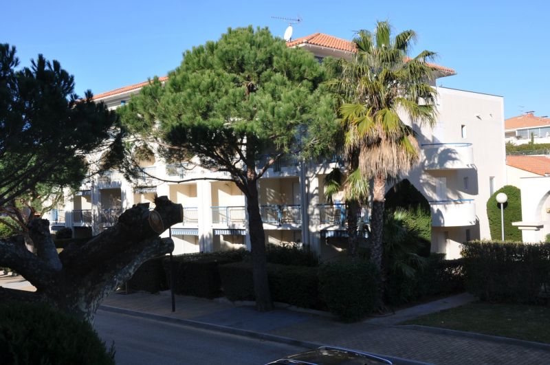 photo 6 Owner direct vacation rental Le Lavandou appartement Provence-Alpes-Cte d'Azur Var View of the property from outside