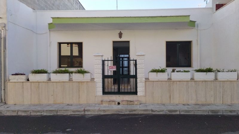 photo 3 Owner direct vacation rental Torre Lapillo appartement Puglia Lecce Province View of the property from outside