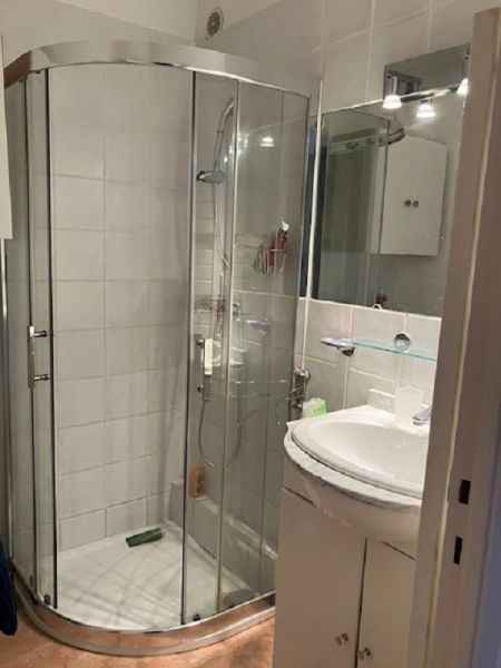 photo 2 Owner direct vacation rental Saint Cyr sur Mer appartement Provence-Alpes-Cte d'Azur Var bathroom