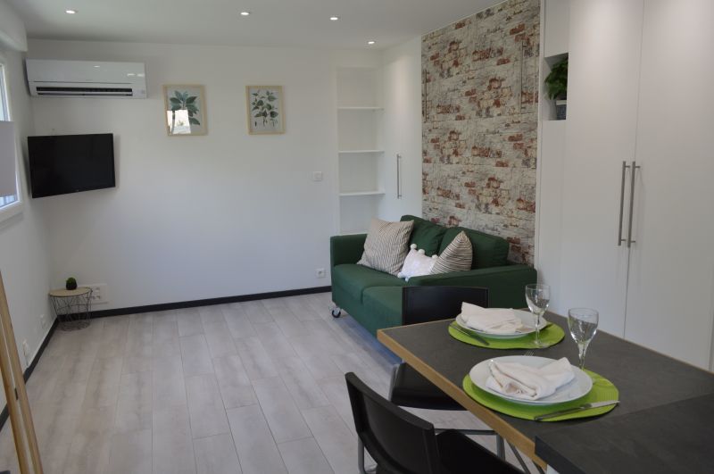 photo 18 Owner direct vacation rental Cassis studio Provence-Alpes-Cte d'Azur Bouches du Rhne Living room