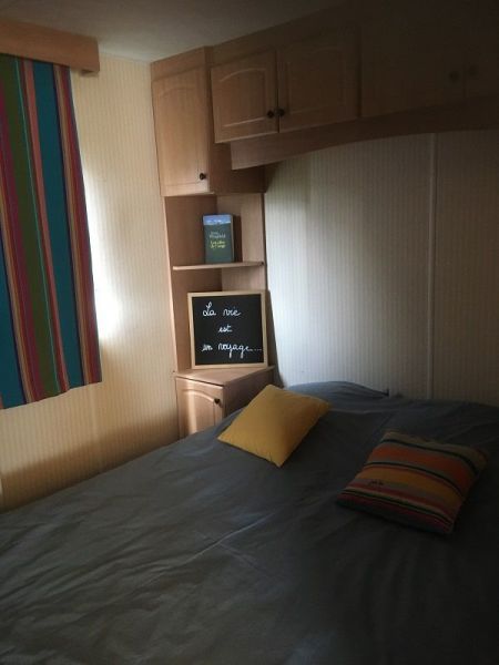 photo 8 Owner direct vacation rental Meschers mobilhome Poitou-Charentes Charente-Maritime bedroom 2