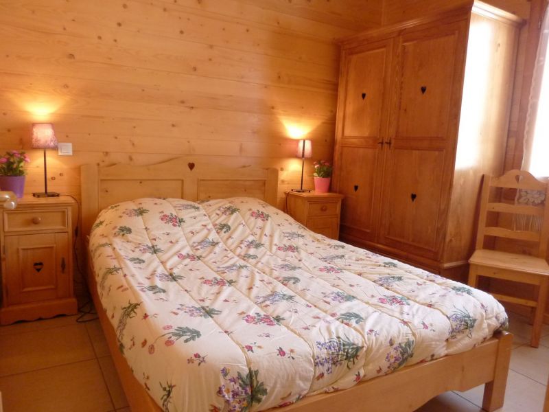 photo 7 Owner direct vacation rental Les Orres chalet Provence-Alpes-Cte d'Azur Hautes-Alpes bedroom 2