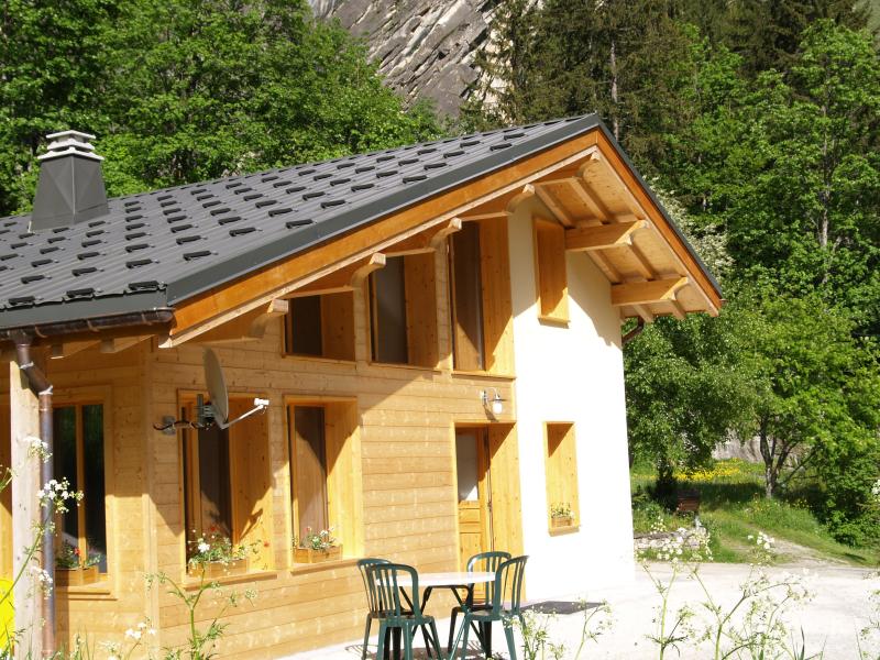 photo 1 Owner direct vacation rental Pralognan la Vanoise chalet Rhone-Alps Savoie View of the property from outside