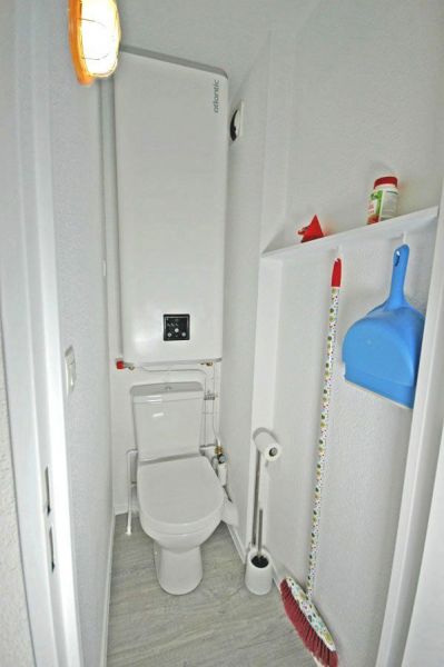 photo 8 Owner direct vacation rental Saint Lary Soulan appartement Midi-Pyrnes Hautes-Pyrnes Bathroom w/toilet only