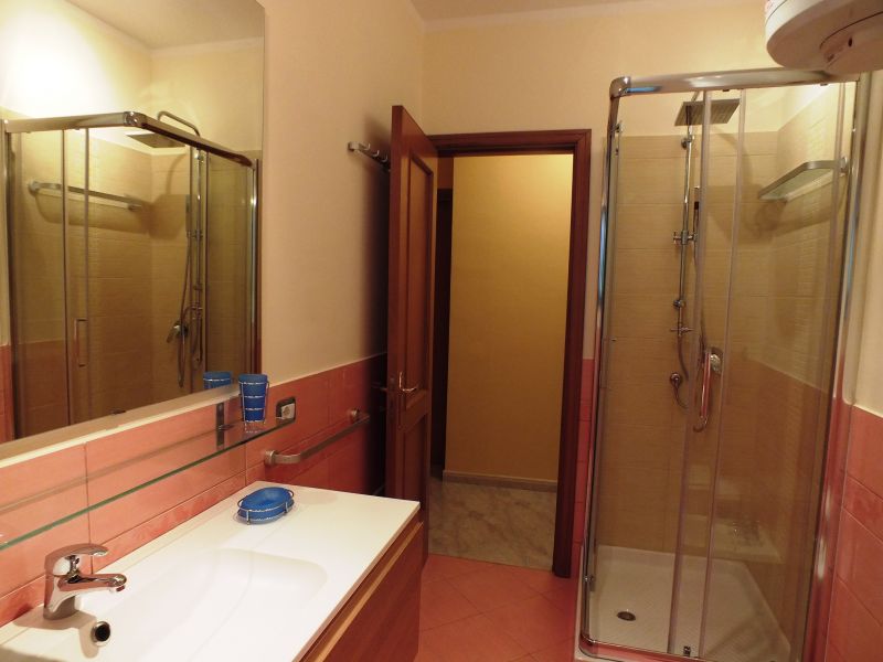 photo 9 Owner direct vacation rental Pisciotta appartement Campania Salerne Province bathroom