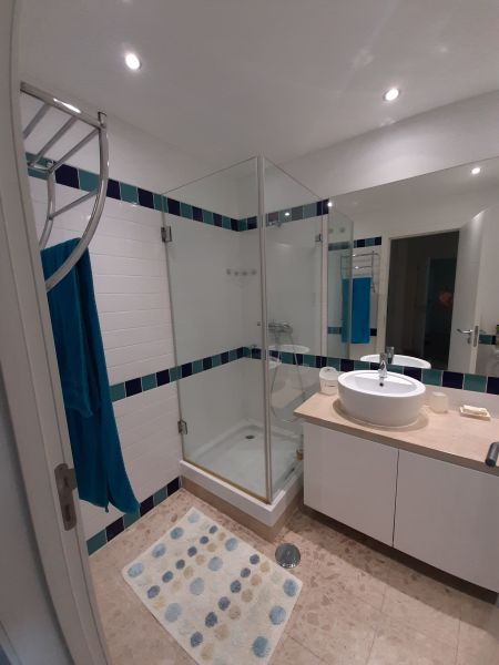 photo 14 Owner direct vacation rental Quarteira appartement Algarve  Half bath