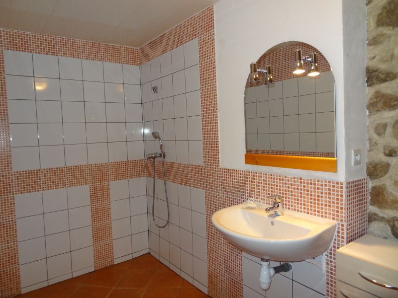 photo 11 Owner direct vacation rental Tarascon sur Arige gite Midi-Pyrnes Arige Half bath 3