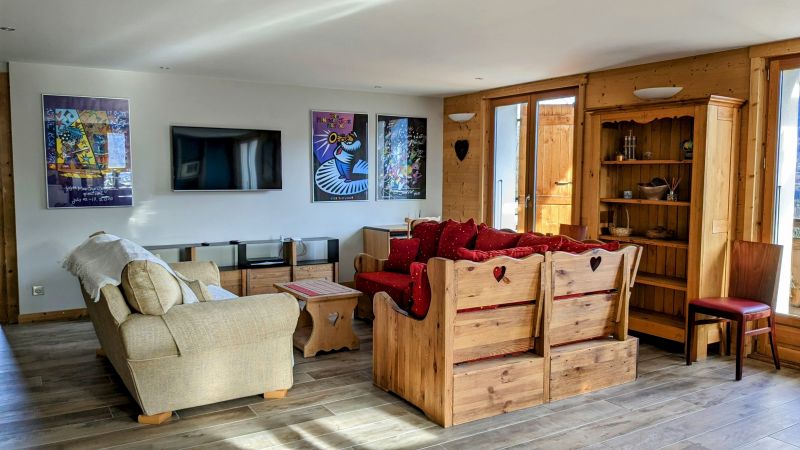 photo 16 Owner direct vacation rental Samons chalet Rhone-Alps Haute-Savoie Living room