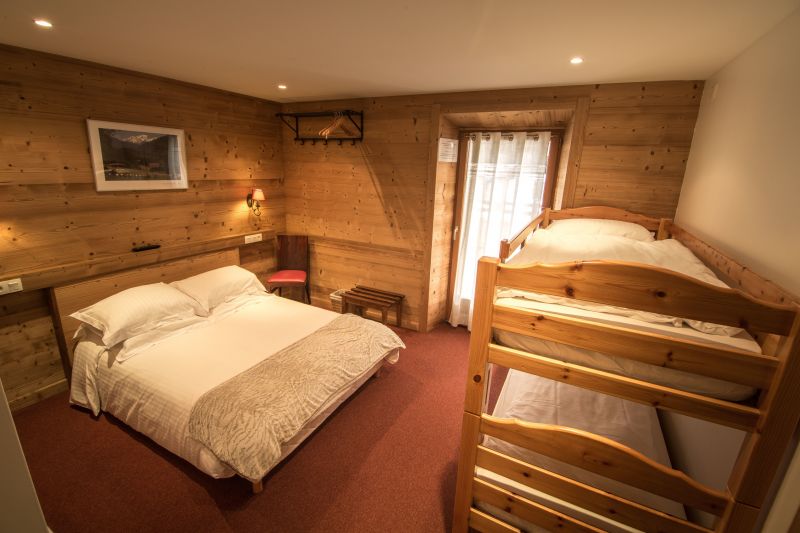 photo 13 Owner direct vacation rental Samons chalet Rhone-Alps Haute-Savoie bedroom 1