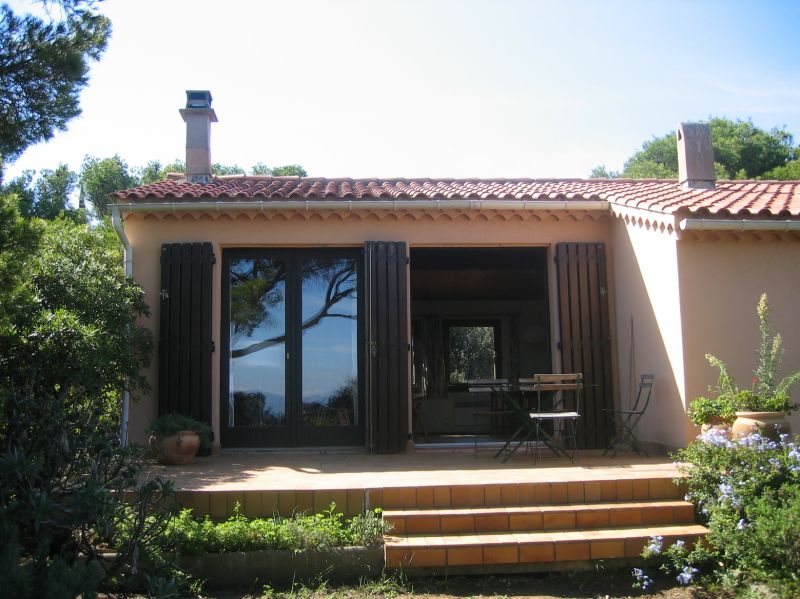 photo 10 Owner direct vacation rental Giens villa Provence-Alpes-Cte d'Azur Var View of the property from outside