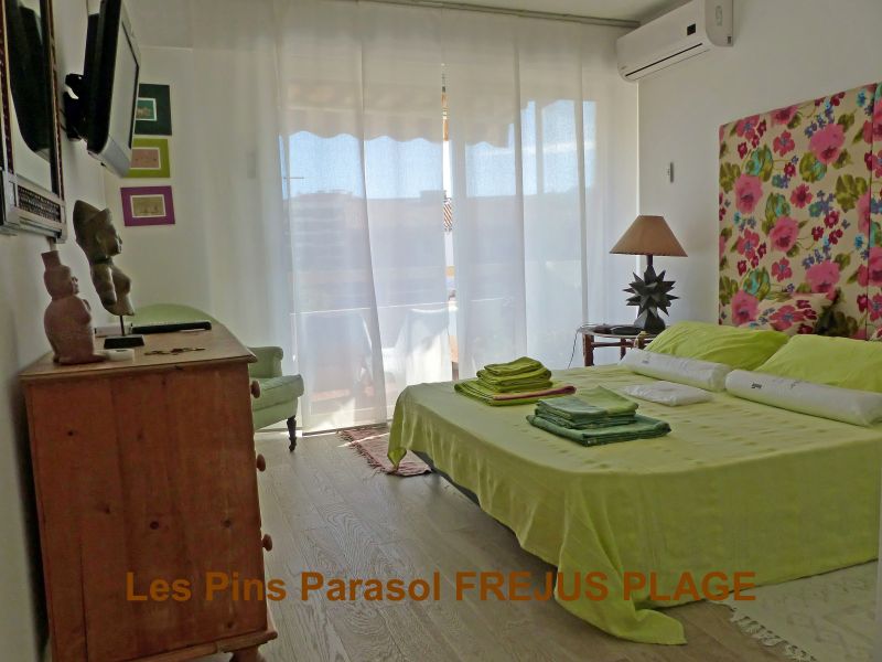 photo 9 Owner direct vacation rental Frjus appartement Provence-Alpes-Cte d'Azur