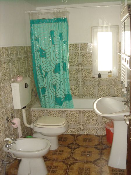 photo 17 Owner direct vacation rental Esposende maison Entre Douro e Minho  bathroom 1