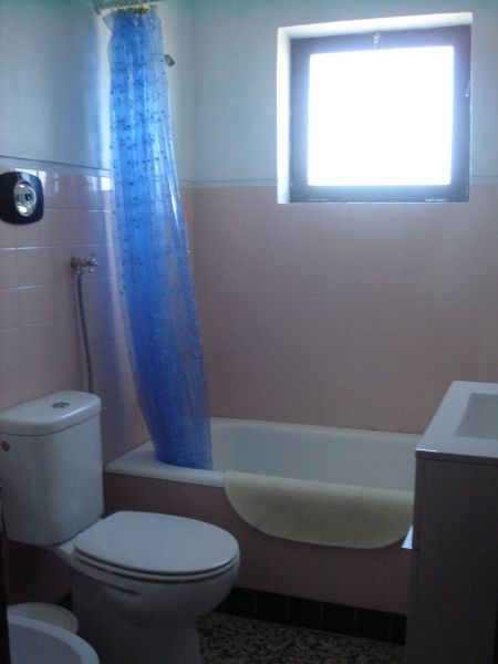 photo 22 Owner direct vacation rental Esposende maison Entre Douro e Minho  bathroom 2