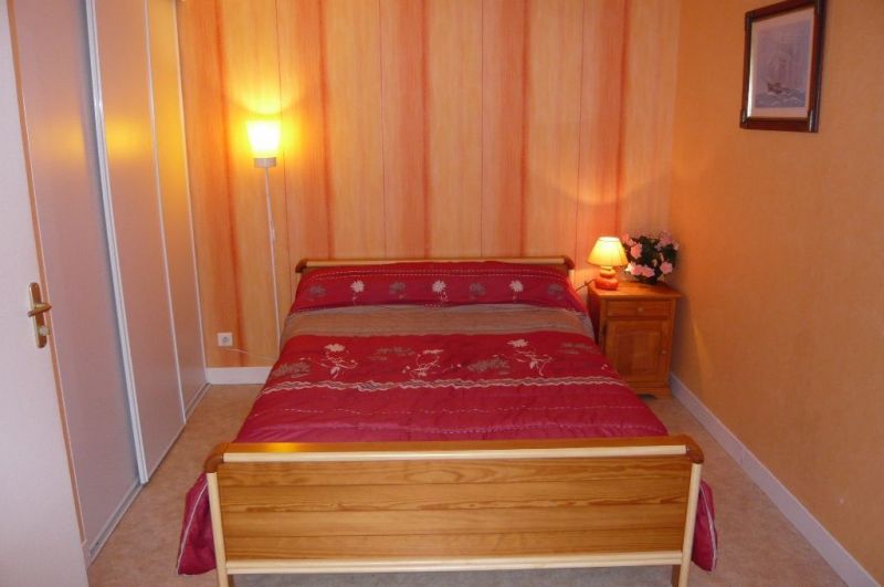 photo 9 Owner direct vacation rental Concarneau gite Brittany Finistre bedroom 2