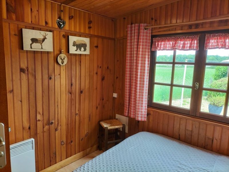 photo 17 Owner direct vacation rental Noyant chalet Pays de la Loire Maine et Loire bedroom 1