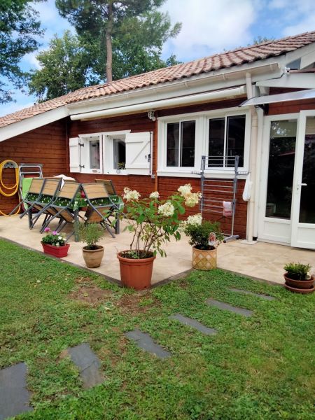 photo 9 Owner direct vacation rental La Teste de Buch chalet Aquitaine Gironde View of the property from outside