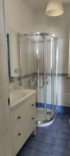 photo 11 Owner direct vacation rental Santa Maria di Leuca maison Puglia Lecce Province bathroom