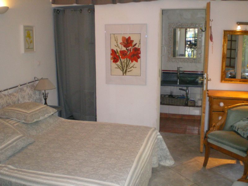 photo 5 Owner direct vacation rental La Tour d'Aigues gite Provence-Alpes-Cte d'Azur Vaucluse bedroom