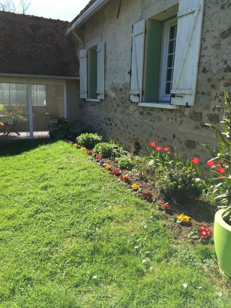 photo 20 Owner direct vacation rental Coulommiers gite Ile-de-France Seine-et-Marne View of the property from outside