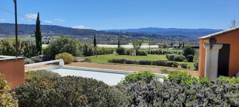 photo 8 Owner direct vacation rental Apt villa Provence-Alpes-Cte d'Azur Vaucluse View of the property from outside