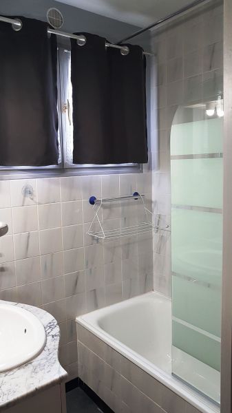 photo 10 Owner direct vacation rental Saint Lary Soulan appartement Midi-Pyrnes Hautes-Pyrnes bathroom