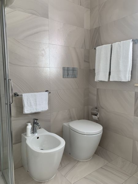 photo 23 Owner direct vacation rental Alghero appartement Sardinia Sassari Province bathroom