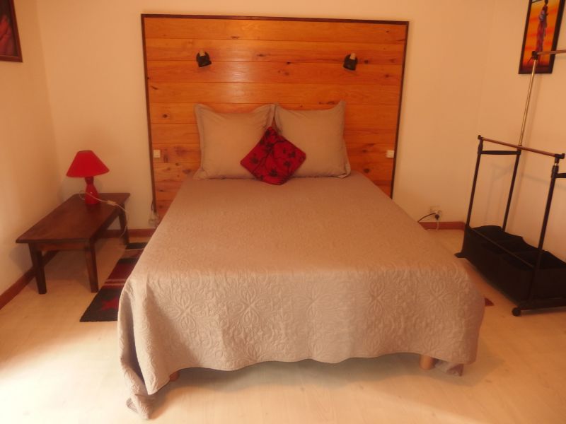 photo 3 Owner direct vacation rental Muzillac gite Brittany Morbihan bedroom 1
