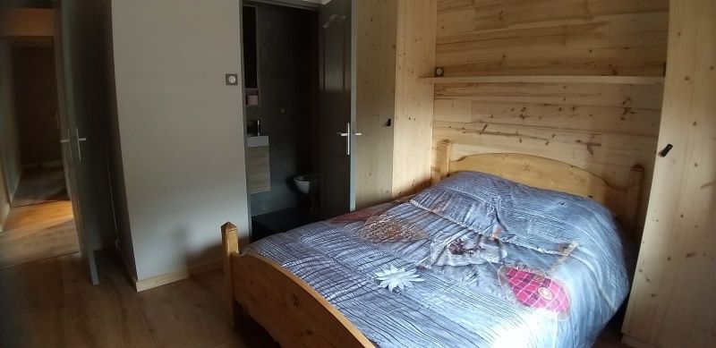 photo 10 Owner direct vacation rental Samons appartement Rhone-Alps Haute-Savoie bedroom 1