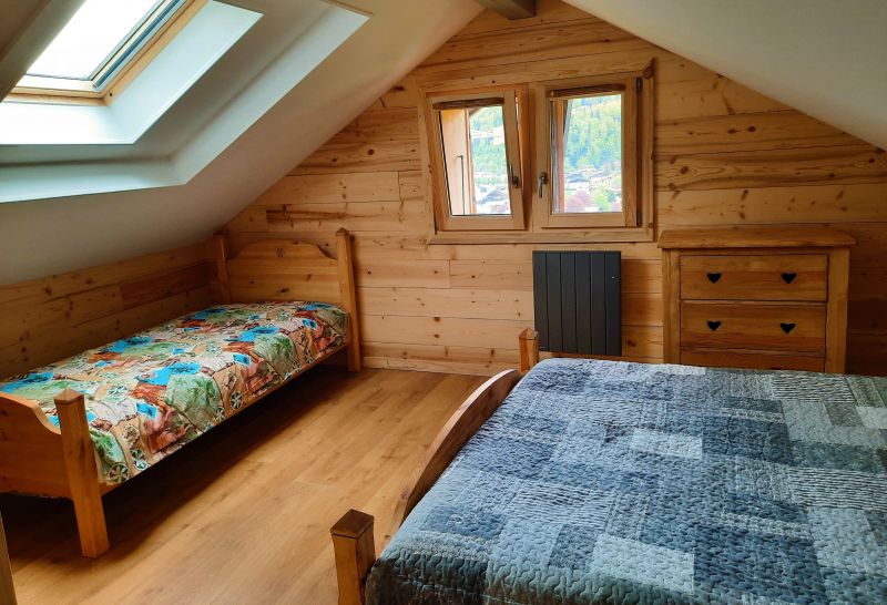 photo 14 Owner direct vacation rental Samons appartement Rhone-Alps Haute-Savoie bedroom 3