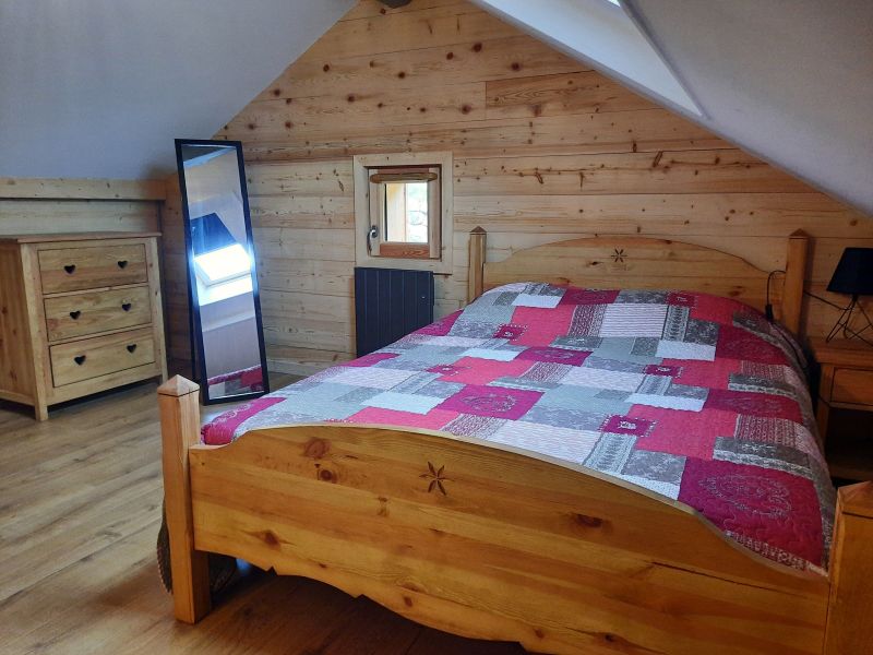 photo 15 Owner direct vacation rental Samons appartement Rhone-Alps Haute-Savoie bedroom 4