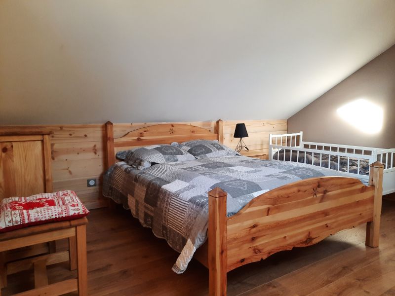 photo 13 Owner direct vacation rental Samons appartement Rhone-Alps Haute-Savoie bedroom 3