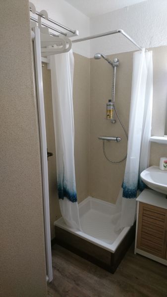 photo 4 Owner direct vacation rental Le Lioran gite   bathroom