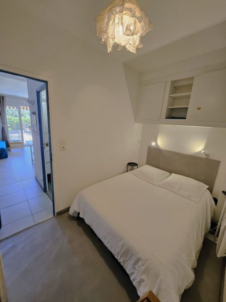 photo 23 Owner direct vacation rental Giens appartement Provence-Alpes-Cte d'Azur Var bedroom